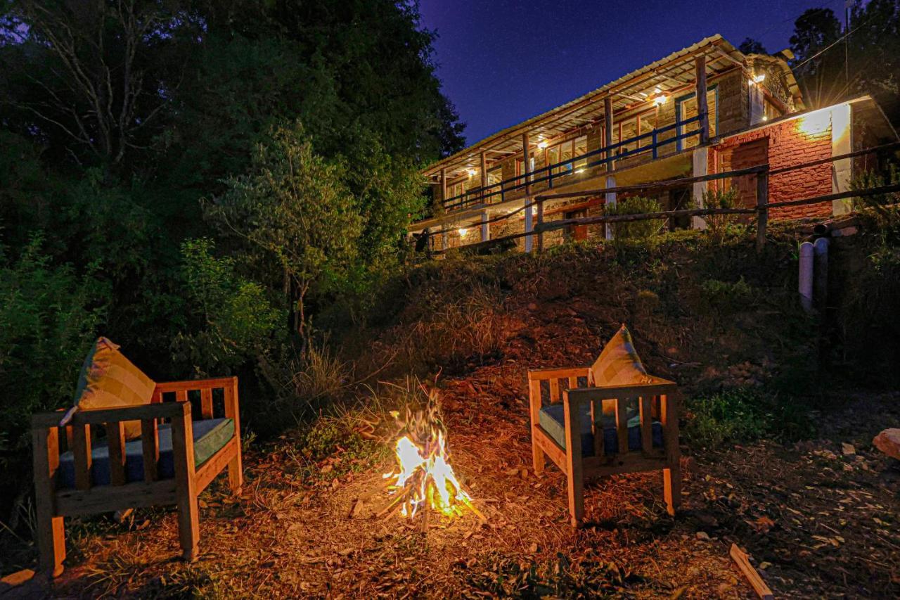 Saffronstays El Sueno, Mukteshwar -Villa Serving Pahadi Meals エクステリア 写真